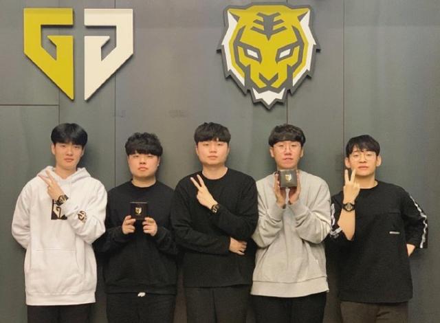 这三场比赛 这三场比赛